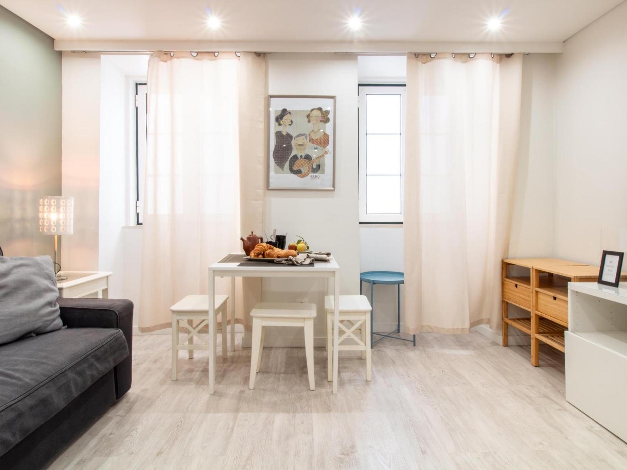 Madalena Second Floor Apartment