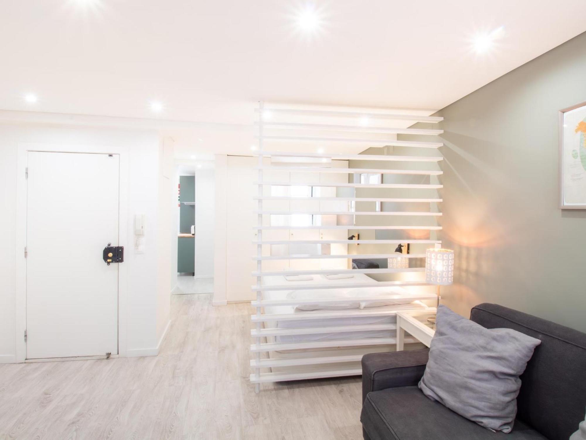 Madalena Second Floor Apartment Lisbon
