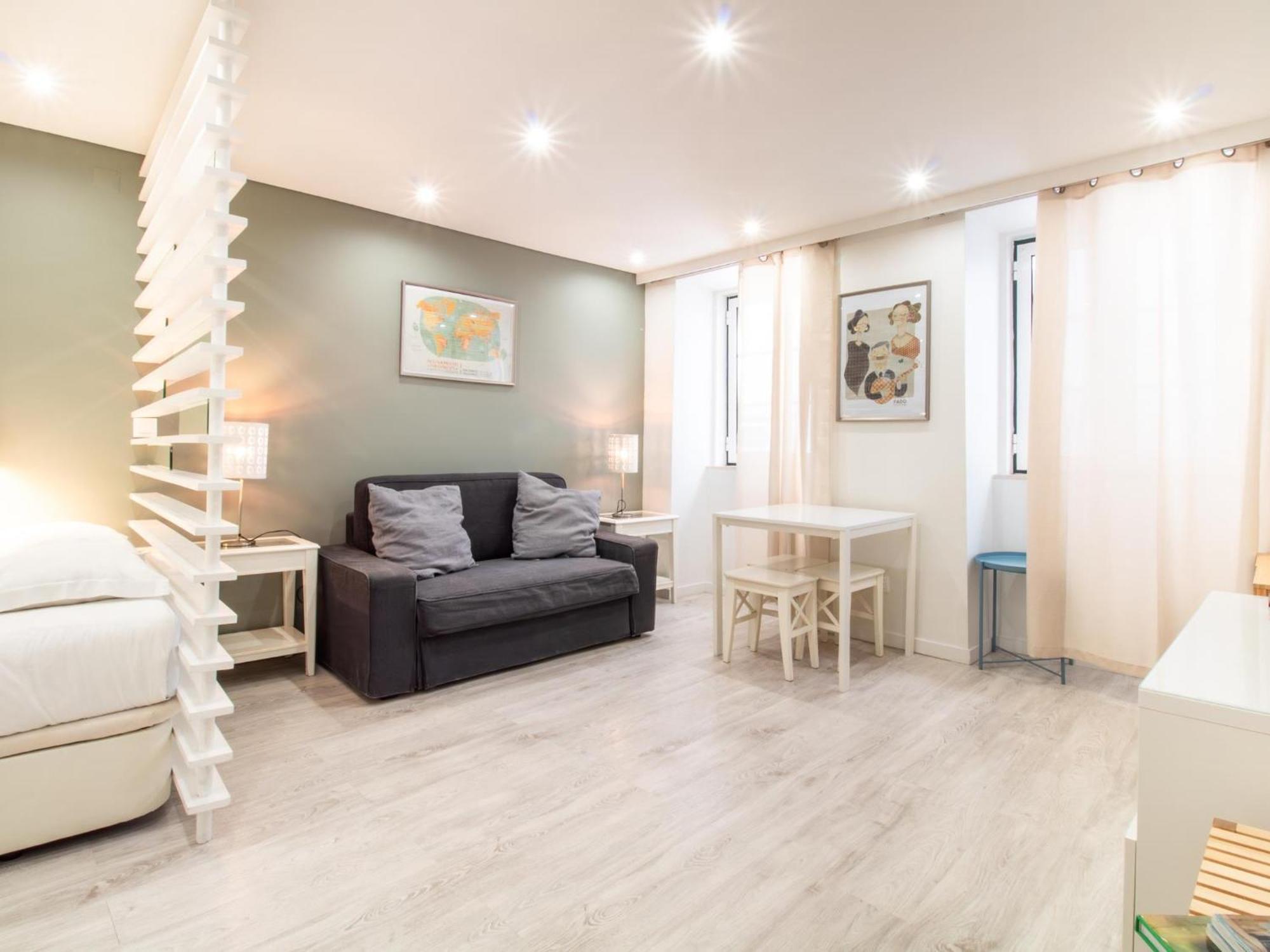 Madalena Second Floor Apartment *